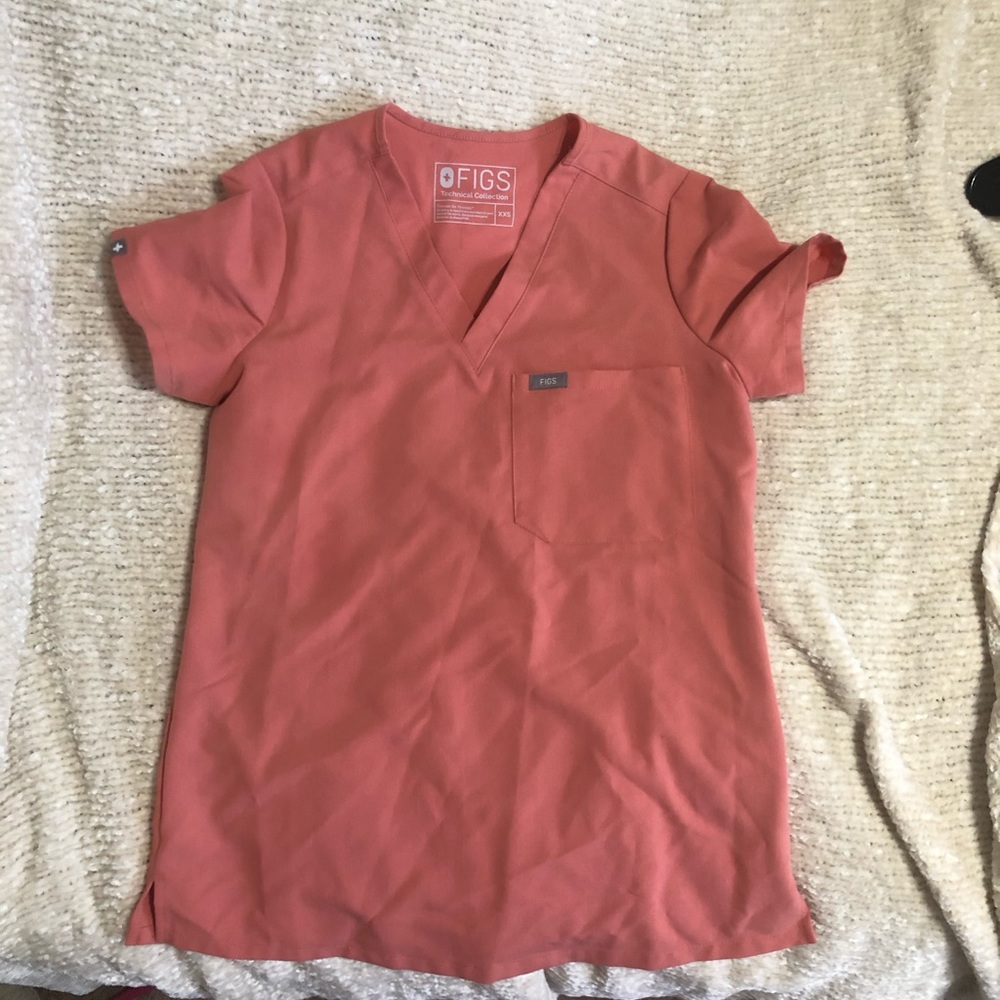 **SET** Figs scrub top and bottoms!